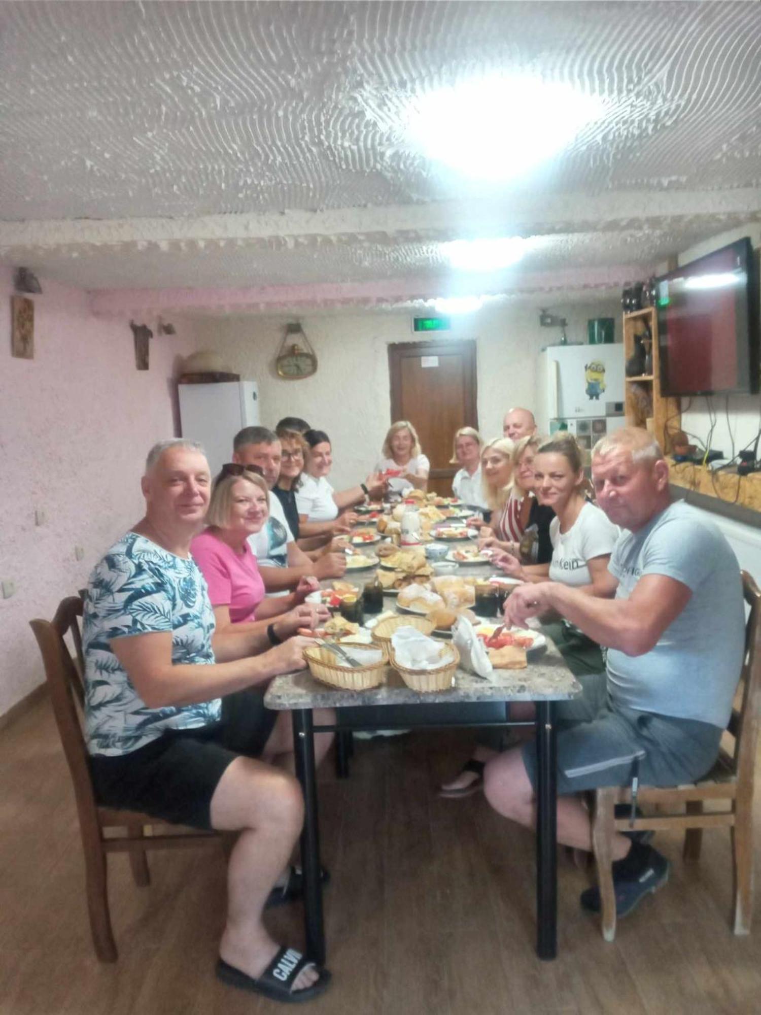 ホテル Panorama クタイシ エクステリア 写真